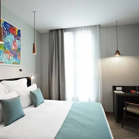 فندق Du Taur - Capitole & Basilique St Sernin 4*
